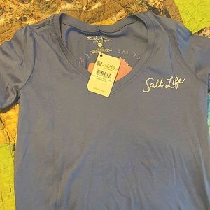 NWT Salt Life v neck T-shirt size medium